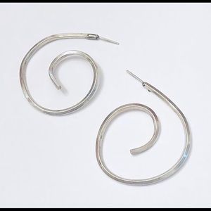 Sterling Silver Swirl Earring